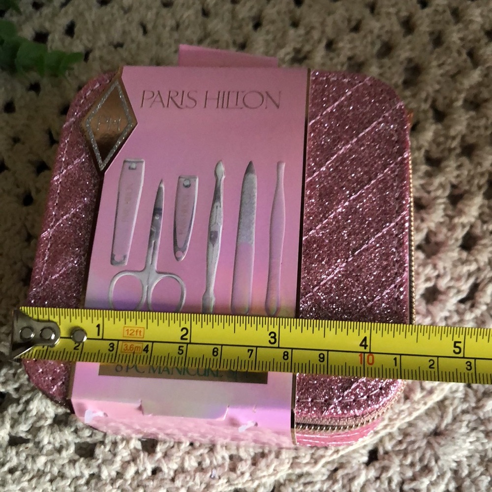 Paris Hilton MANICURE Nail Set with Pink Glitter Case - Picture 7 of 9